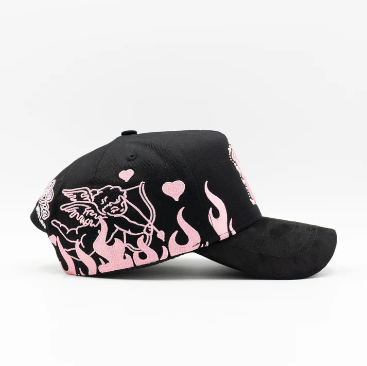 31 HATS NY PEARLS IN LOVE